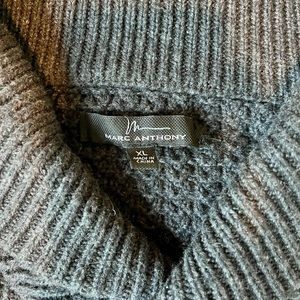 Marc Anthony Men’s XL Gray Sweater